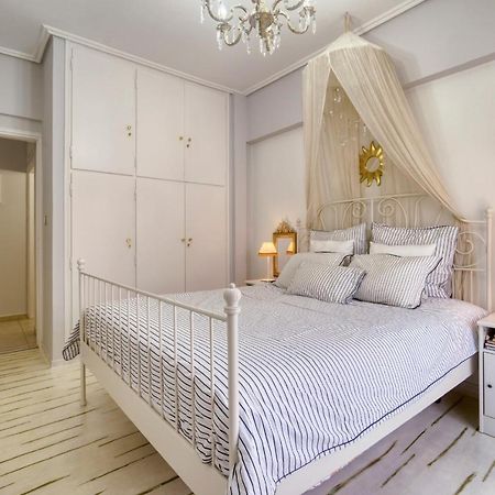 Luxury Apartments Zeas Пірей Екстер'єр фото