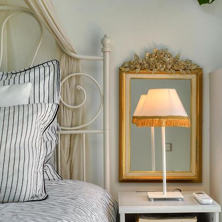 Luxury Apartments Zeas Пірей Екстер'єр фото