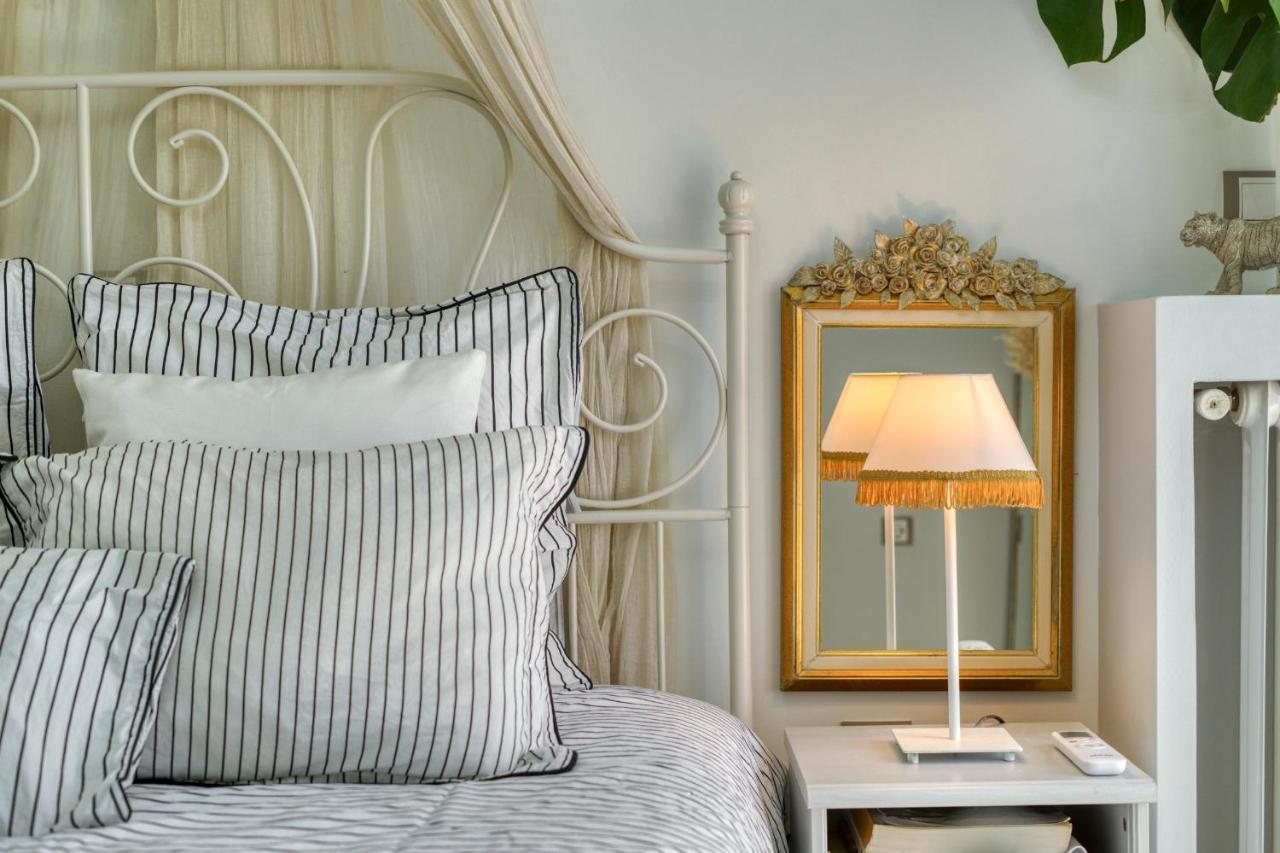 Luxury Apartments Zeas Пірей Екстер'єр фото