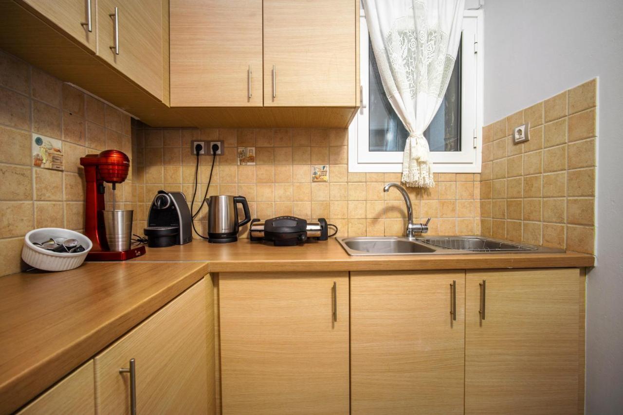 Luxury Apartments Zeas Пірей Екстер'єр фото
