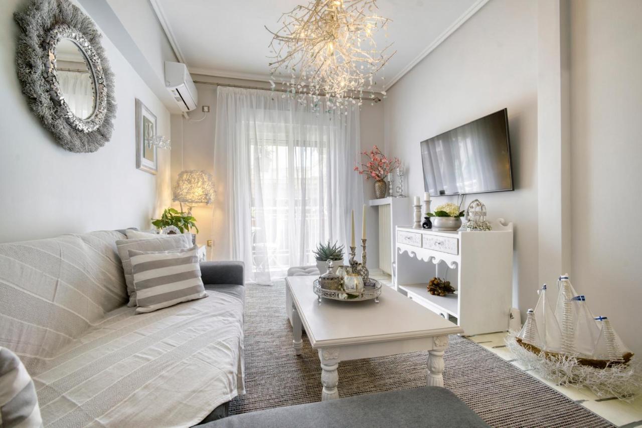 Luxury Apartments Zeas Пірей Екстер'єр фото