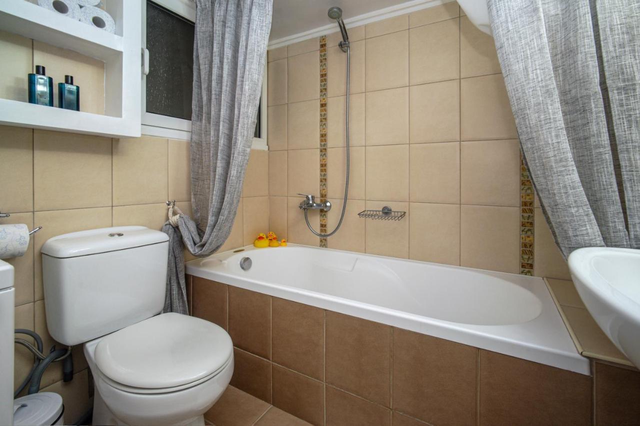 Luxury Apartments Zeas Пірей Екстер'єр фото