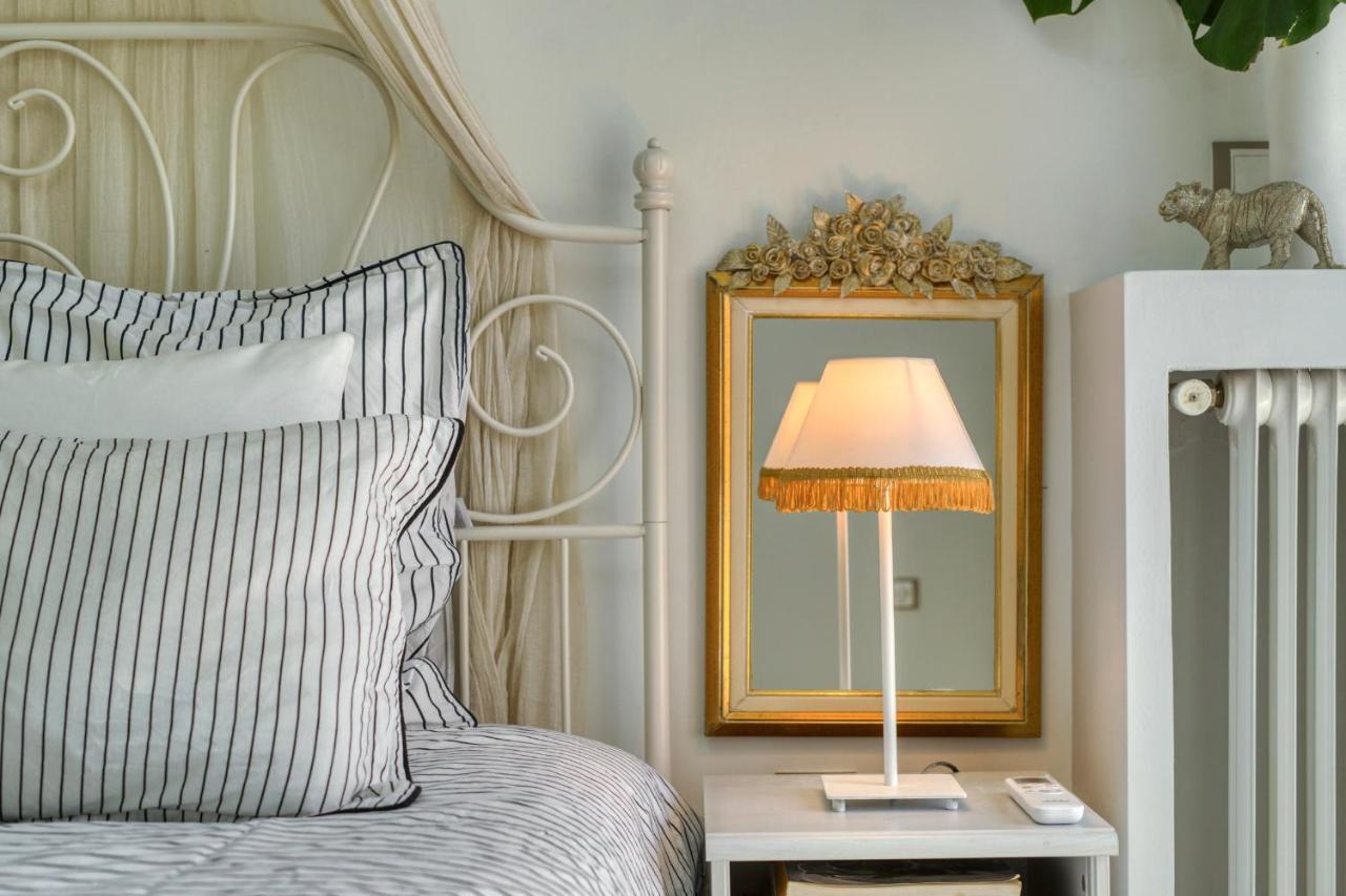 Luxury Apartments Zeas Пірей Екстер'єр фото