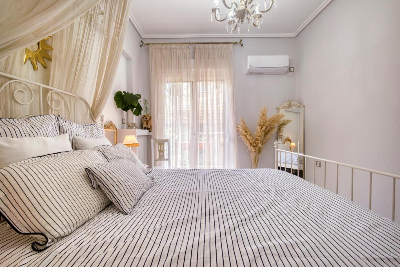 Luxury Apartments Zeas Пірей Екстер'єр фото