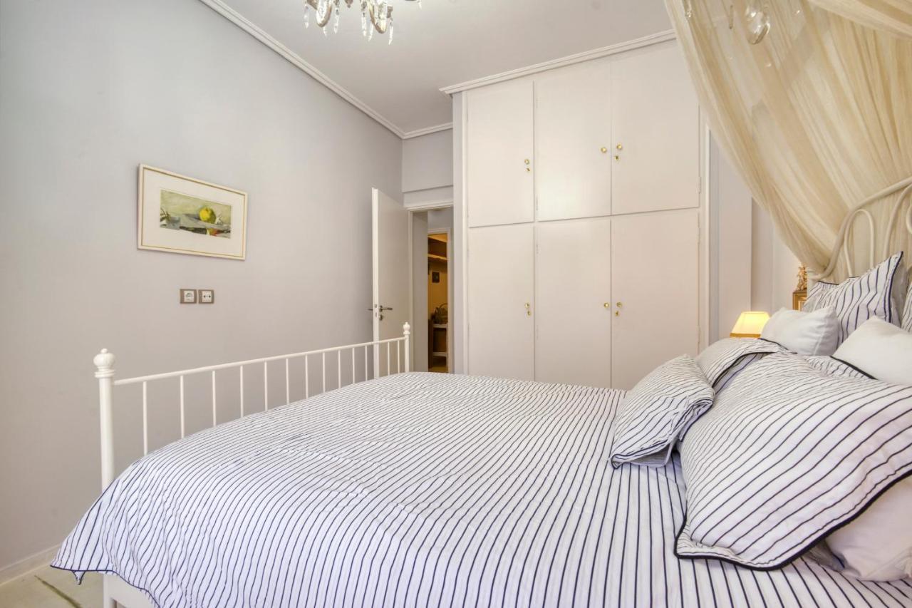 Luxury Apartments Zeas Пірей Екстер'єр фото